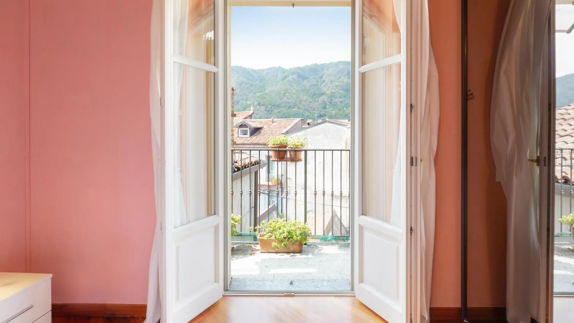 Soleluna Apartments - By Relais Di Giada Lake Como 2*,