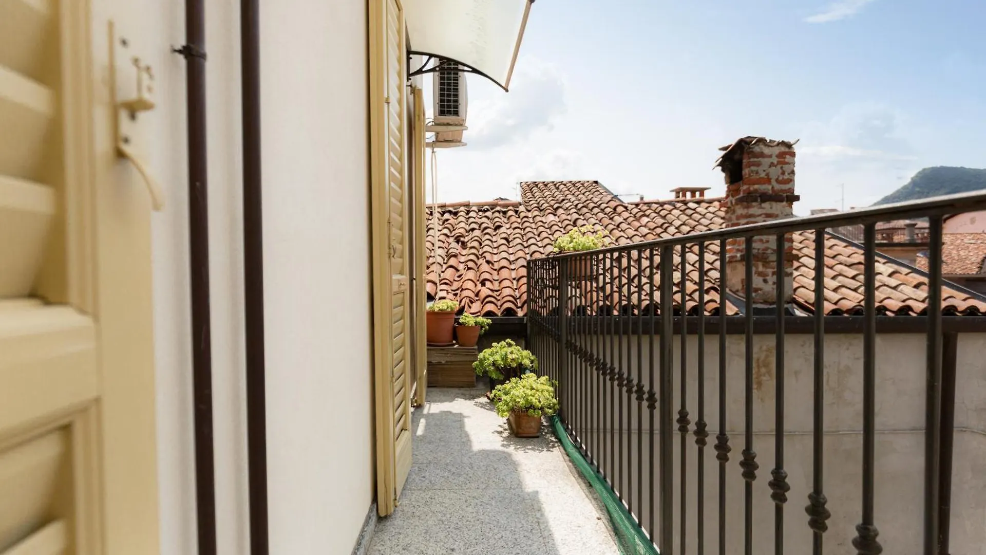 Апарт-отель Soleluna Apartments - By Relais Di Giada Lake Como