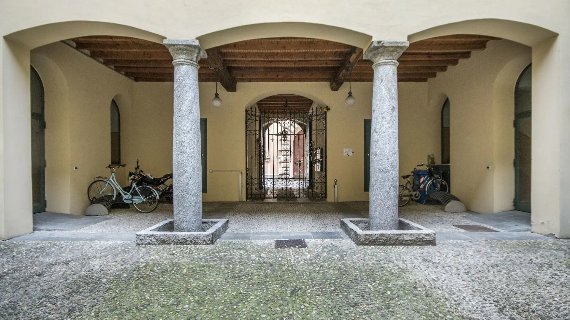 Soleluna Apartments - By Relais Di Giada Lake Como Aparthotel
